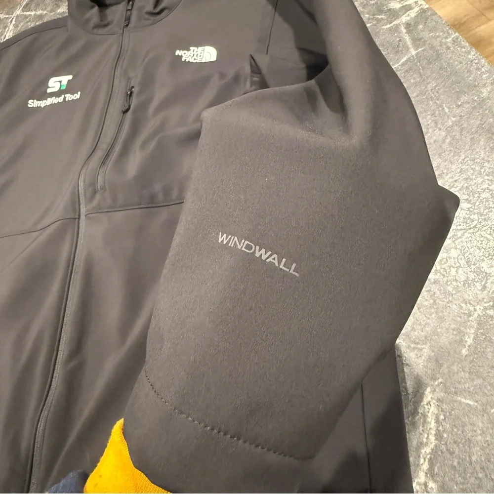 The North Face Apex barrier soft shell men’s XL black windfall jacket BRANDED
